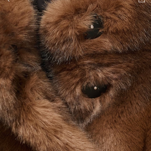 Mango - Faux Fur Jacket with Pockets - Picture 5 of 6